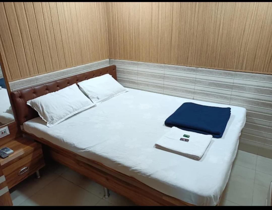 Kamal Lodge Calcutta Buitenkant foto